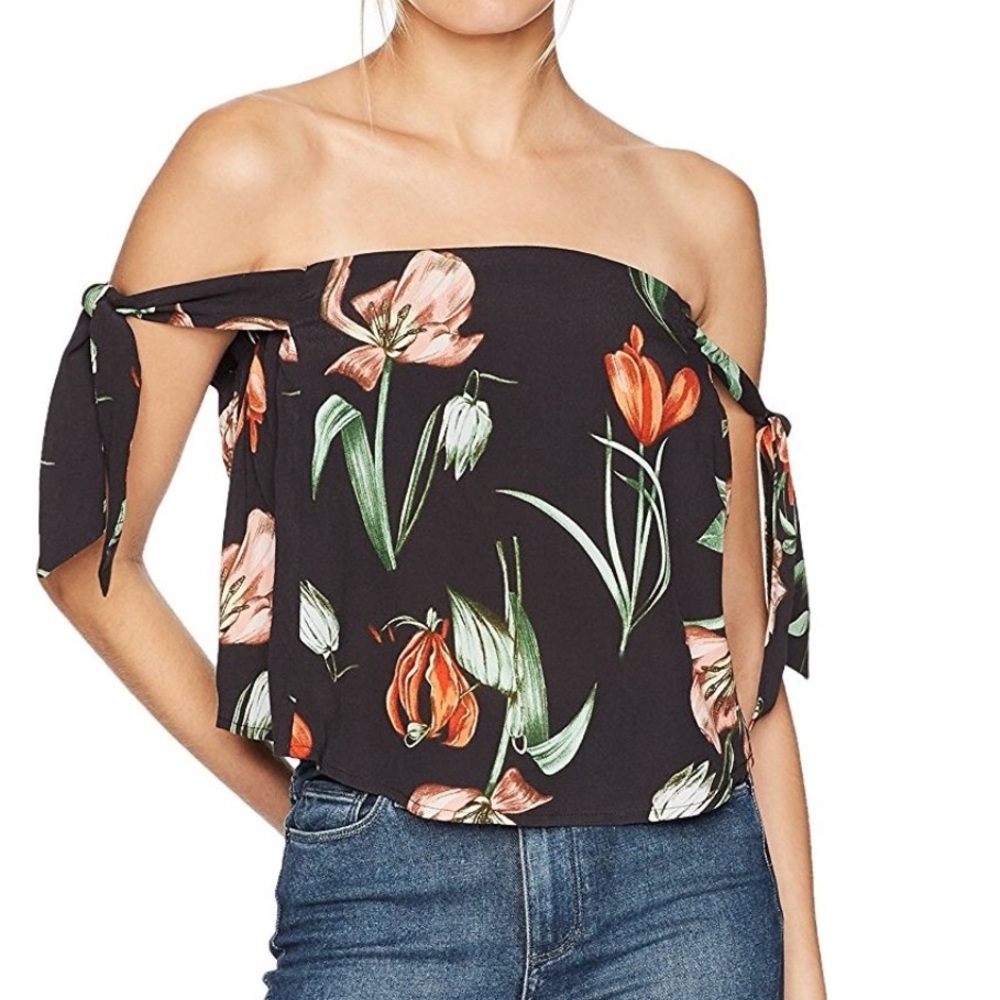 Floral top
